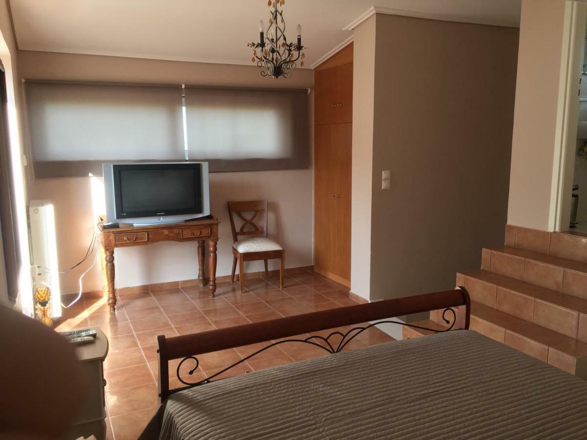 Relaxing Villa With Swimming Pool And Garden Agios Georgios  Zewnętrze zdjęcie