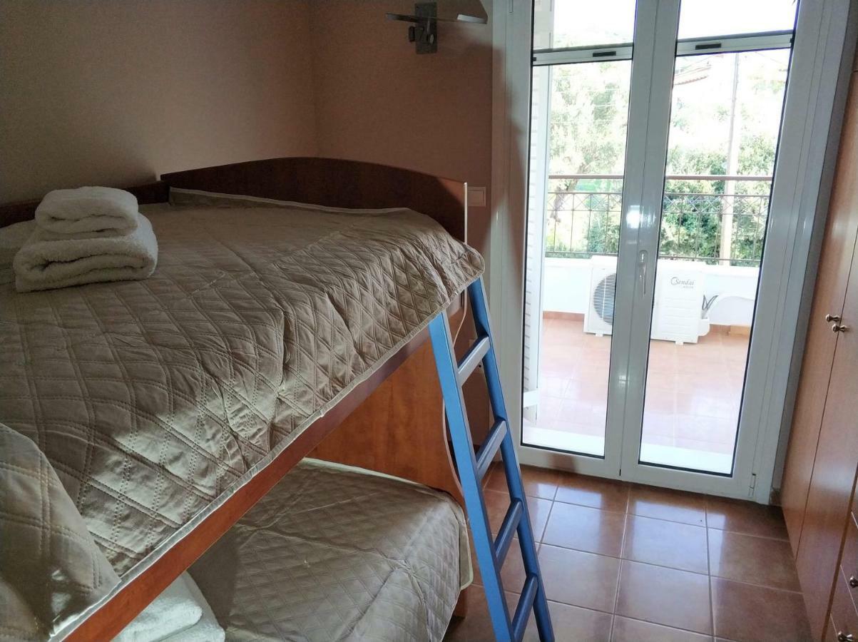 Relaxing Villa With Swimming Pool And Garden Agios Georgios  Zewnętrze zdjęcie