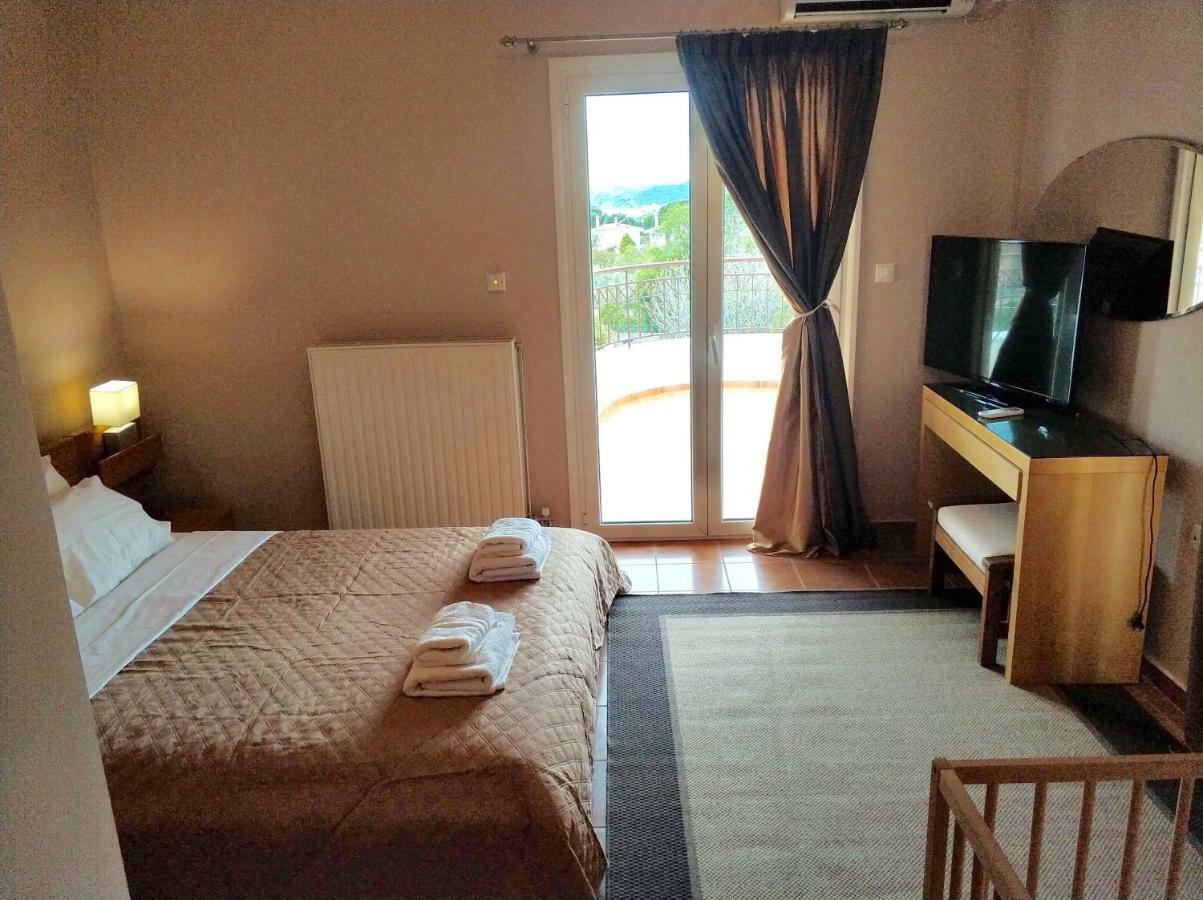 Relaxing Villa With Swimming Pool And Garden Agios Georgios  Zewnętrze zdjęcie